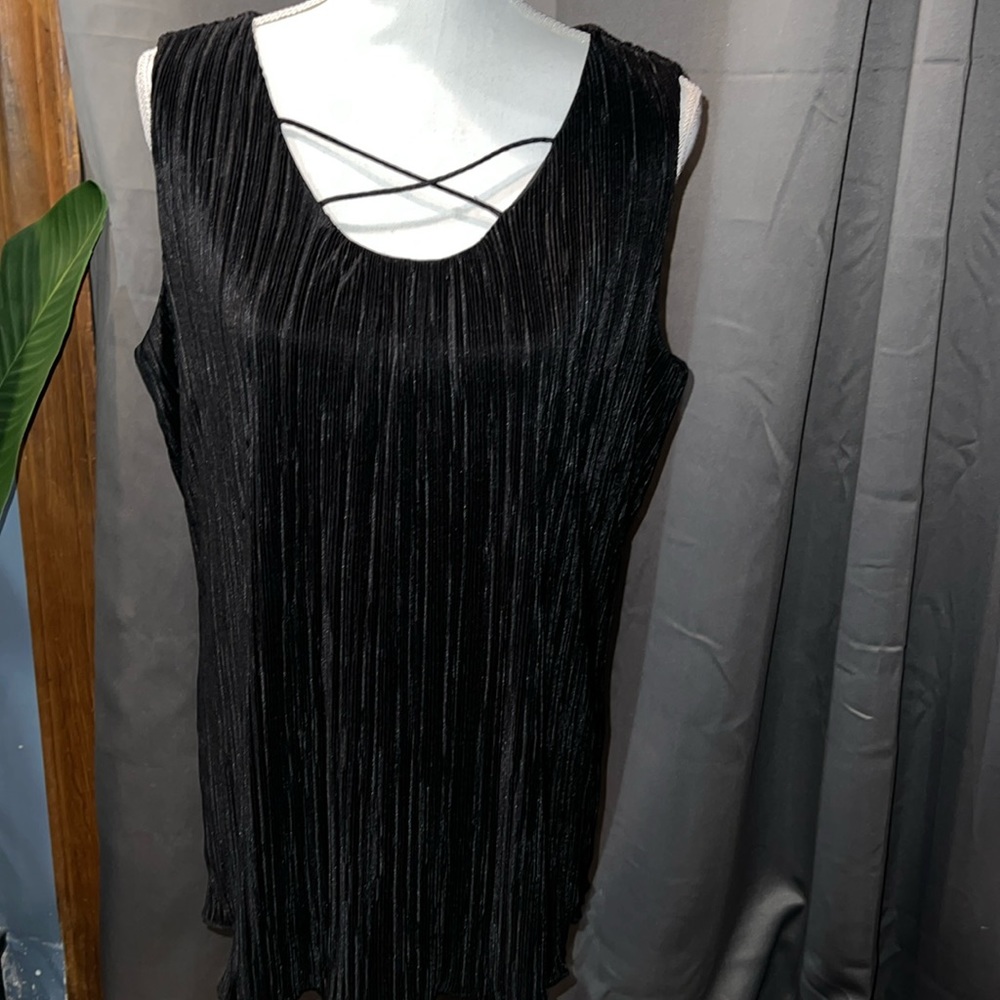 Vintage Avenue NWT tank 14/16 black textured pleats VTG|90s|fashion